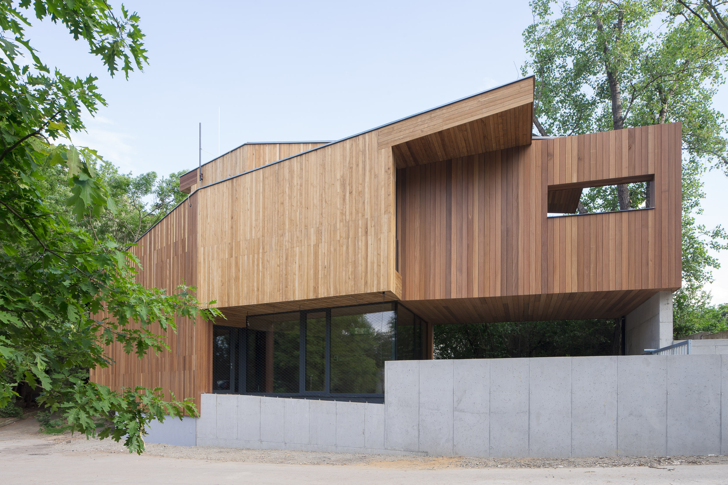 Pohřební služba Helfi, Praha 4