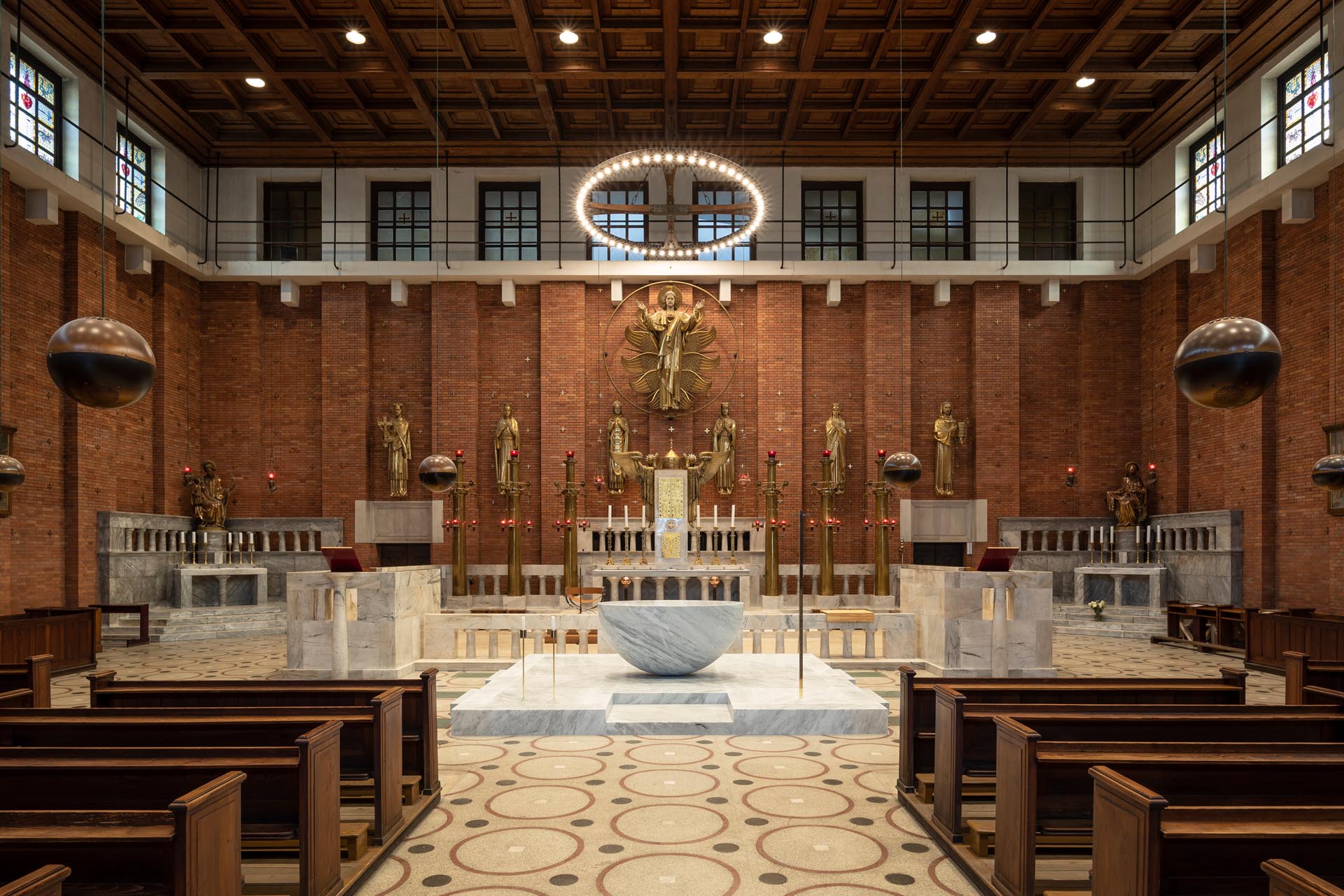 Kostel Nejsvětějšího Srdce Páně - Nová úprava liturgického prostoru