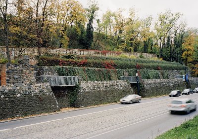 Cesta Jelením příkopem na Pražském hradě