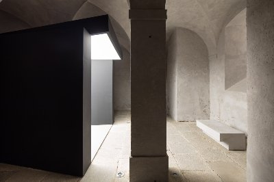 Tvář / Příběh ztracení a touha znovunalézání