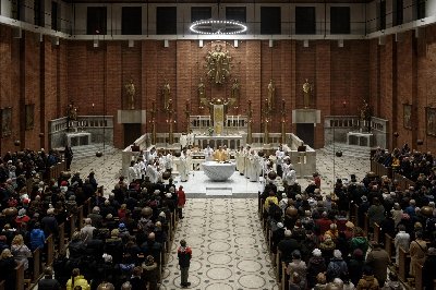 Kostel Nejsvětějšího Srdce Páně - Nová úprava liturgického prostoru
