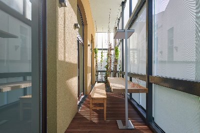  Josef Pleskot vytvořil v Karlíně loftový ateliér pro designéra Ronyho Plesla